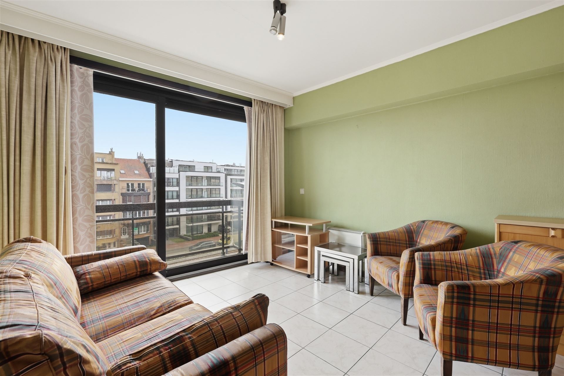 Click to switch